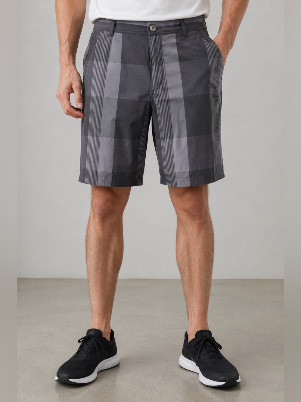 Lululemon Kahuna Gray Logo Pocket Plaid Striped Athletic Shorts Size 36